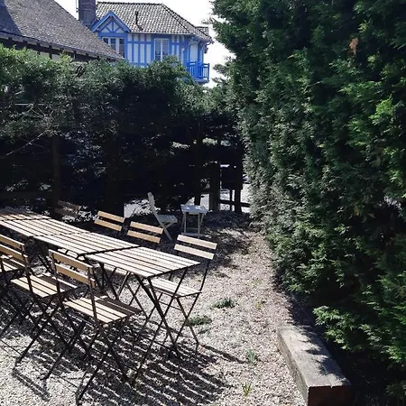 Maison En Bord De *